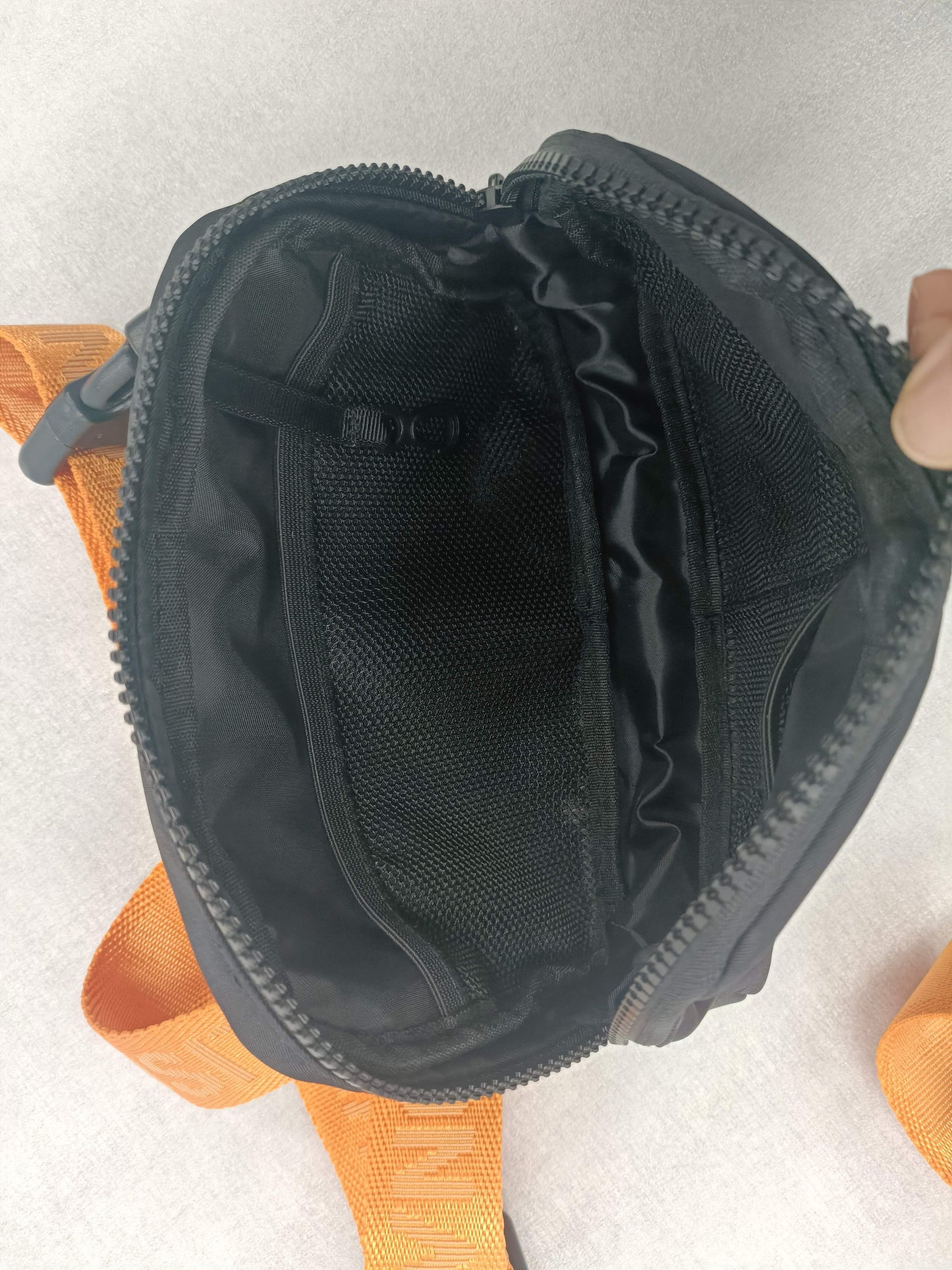 Cross-Body Bag ( PRE ORDER )